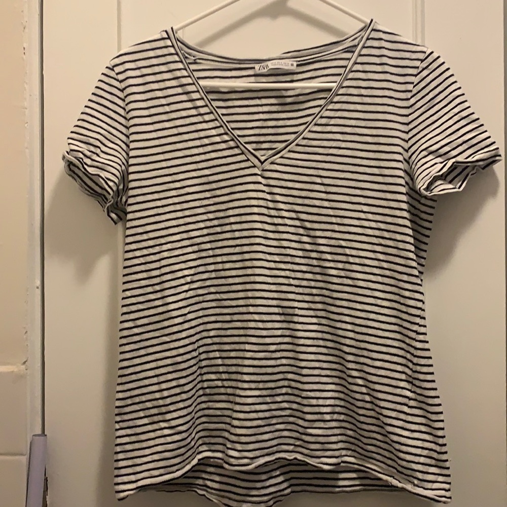 Zara black and white striped vneck size Small